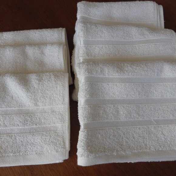 5 Wicker Park Terry Towels/ White/ 3-Hand/ 3 Face Cloths - Picture 1 of 4